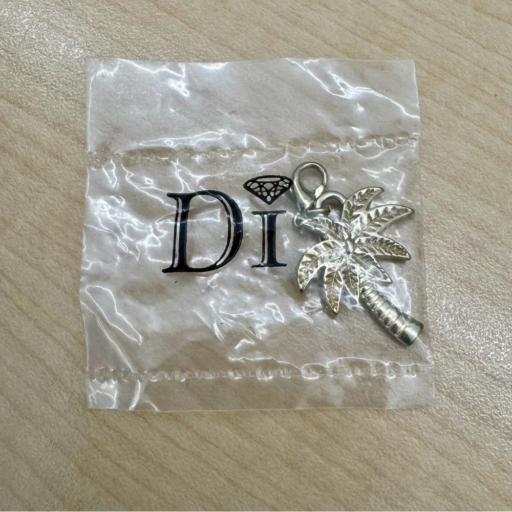 DI Palm Tree Charm